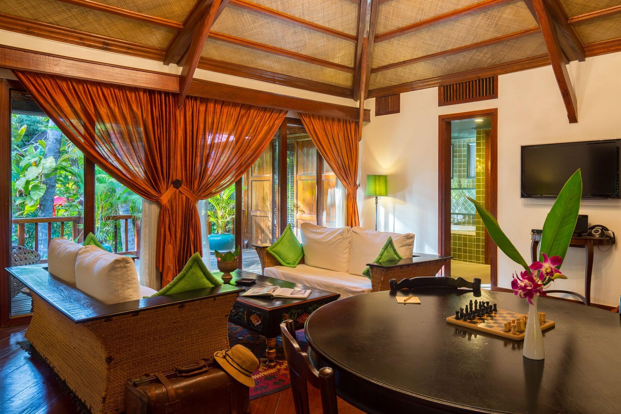 Angkor Village Hotel - Small Luxury Hotels Of The World Siem Reap Exteriér fotografie The interior of a villa at the resort
