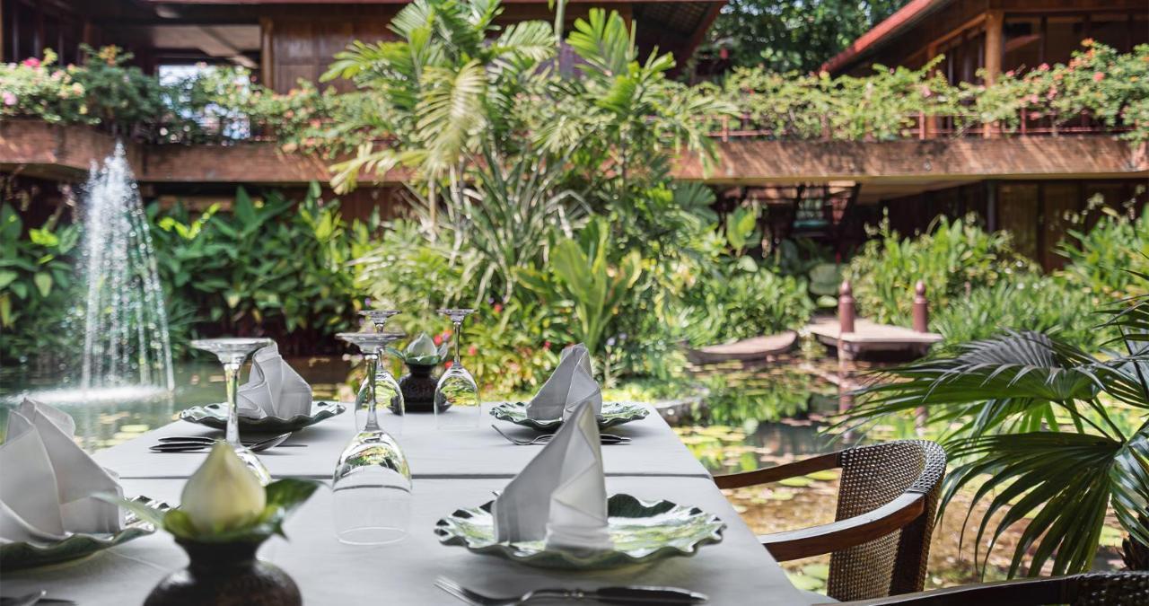 Angkor Village Hotel - Small Luxury Hotels Of The World Siem Reap Exteriér fotografie The restaurant