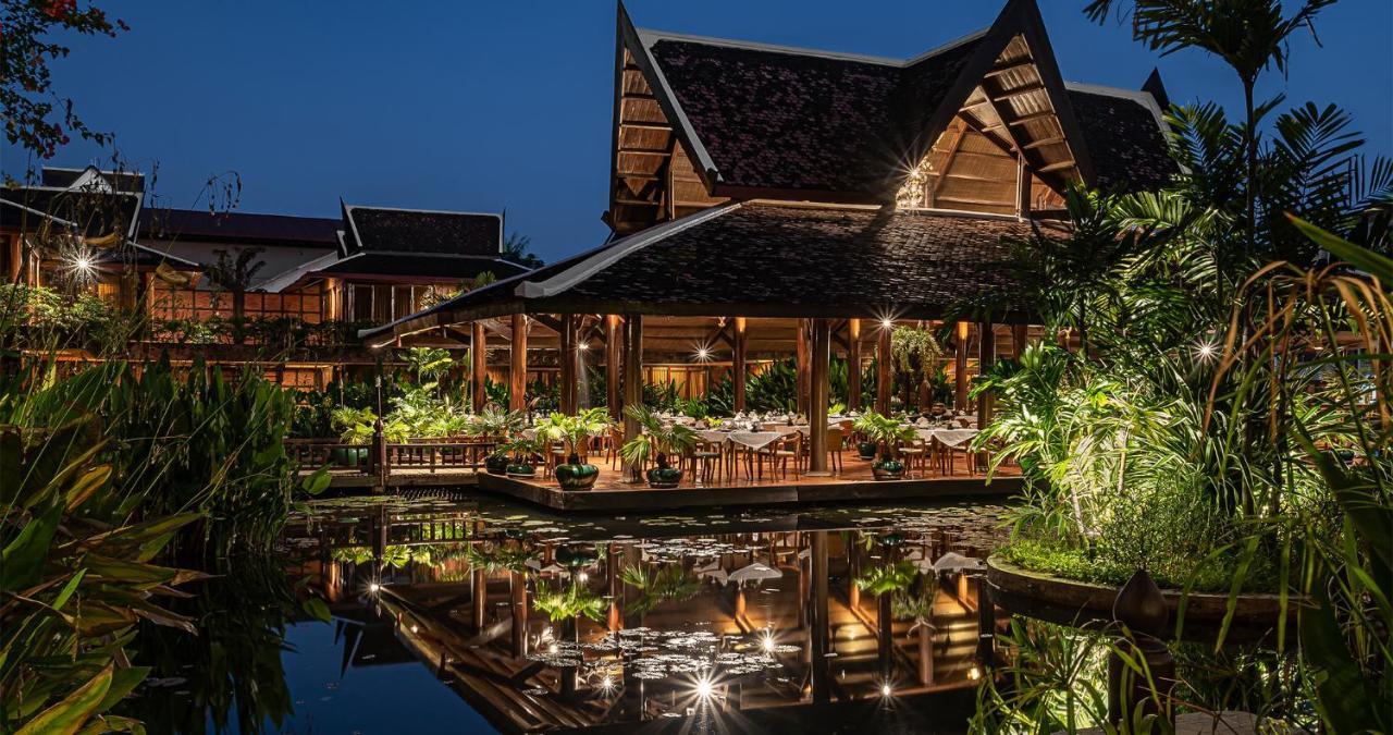 Angkor Village Hotel - Small Luxury Hotels Of The World Siem Reap Exteriér fotografie The River Kwai Restaurant