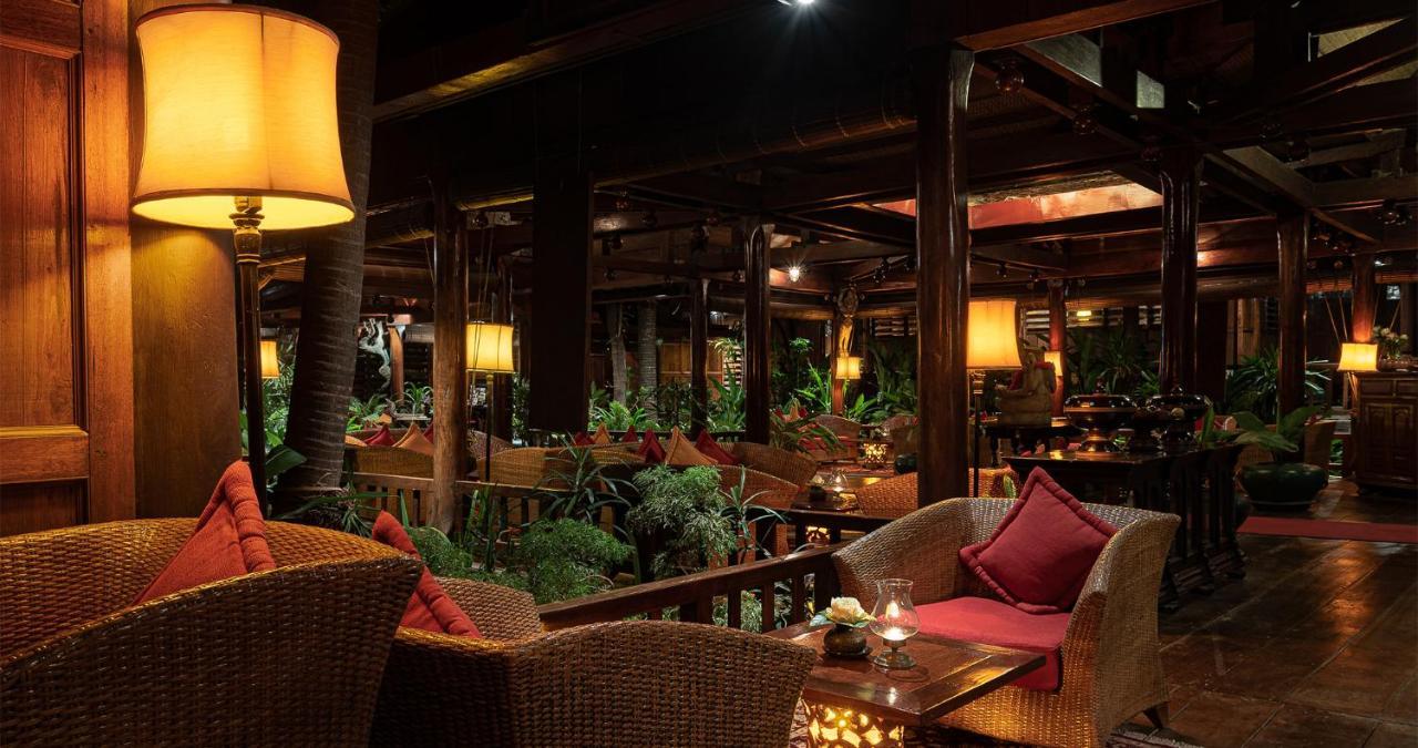 Angkor Village Hotel - Small Luxury Hotels Of The World Siem Reap Exteriér fotografie The interior of the restaurant
